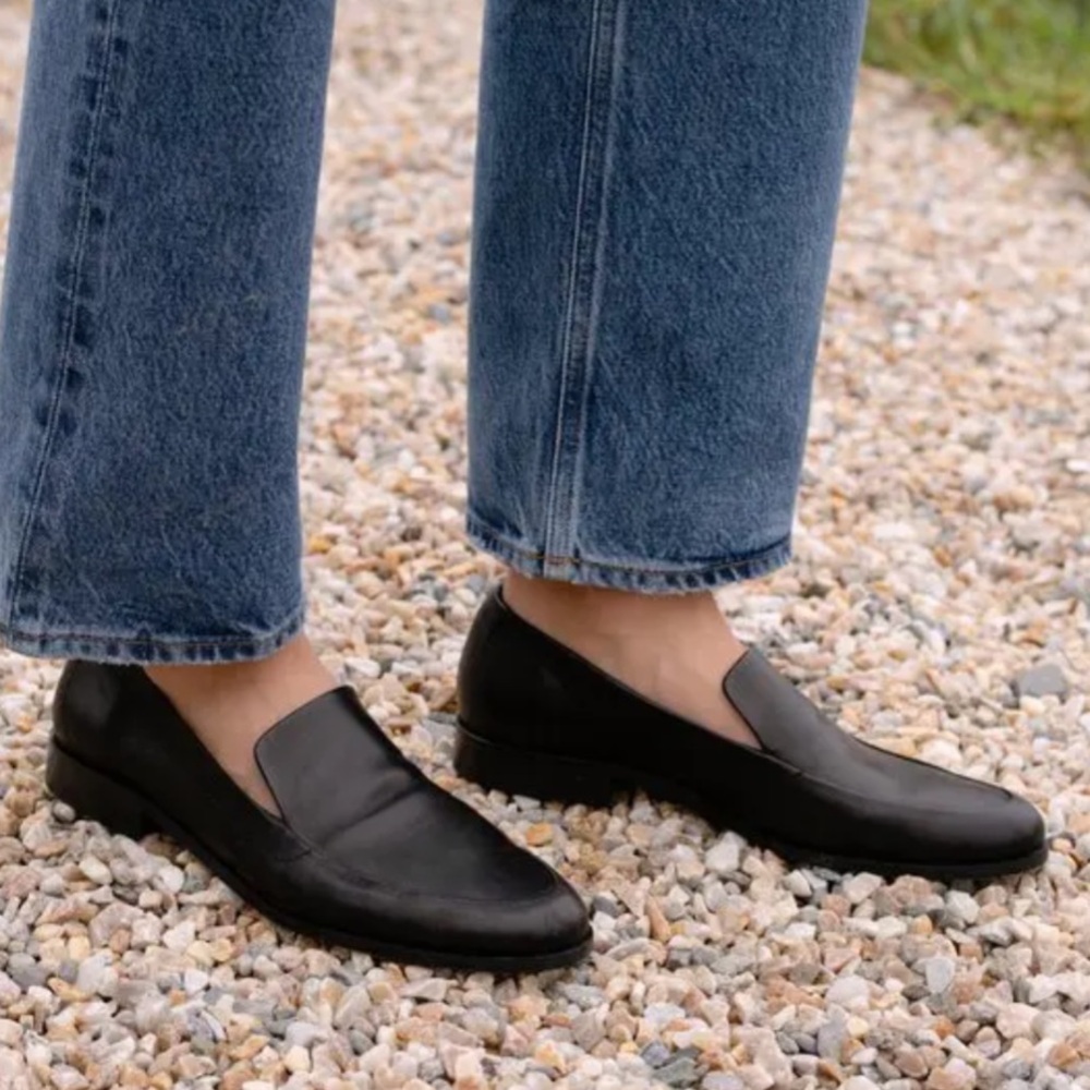 Jenni Kayne Black griffin Leather Loafers